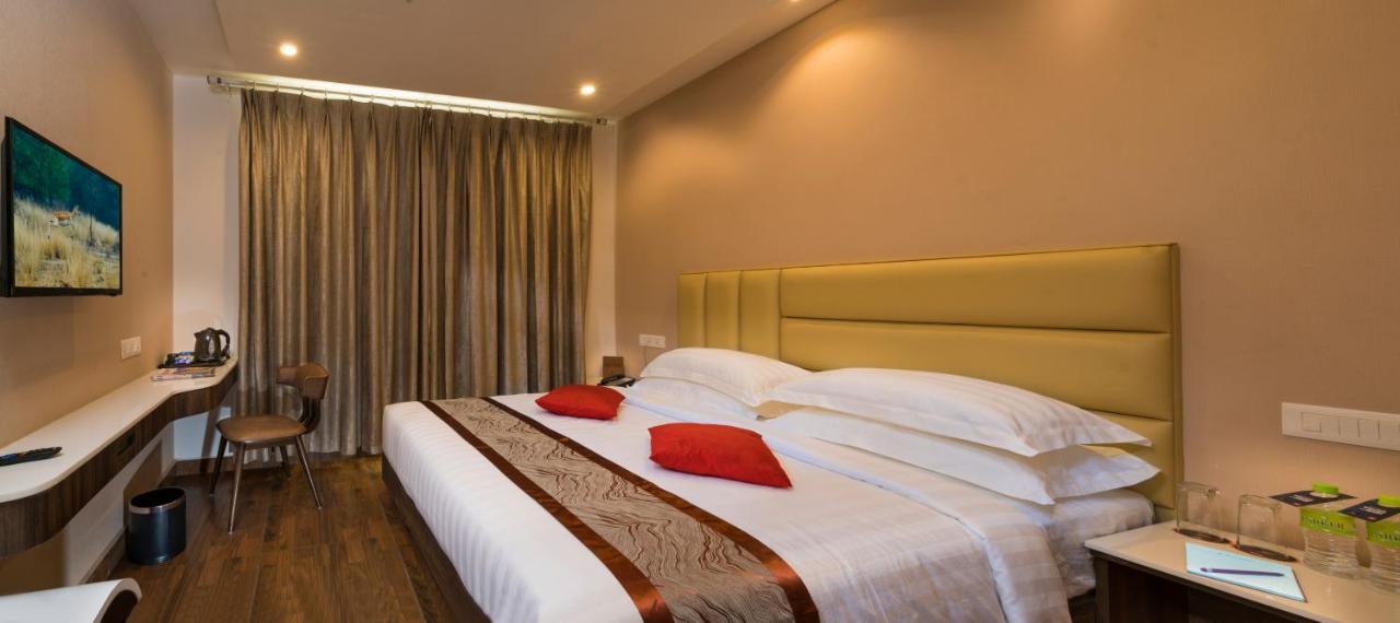 Cr Grande Hotell Madurai Eksteriør bilde